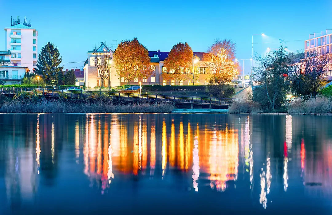 Strandhotel Alte Donau-1
